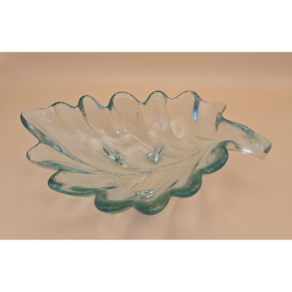 Vintage‎ Footed Bowl (France)  Water Green Leaf Floral Pressed Clear Glass